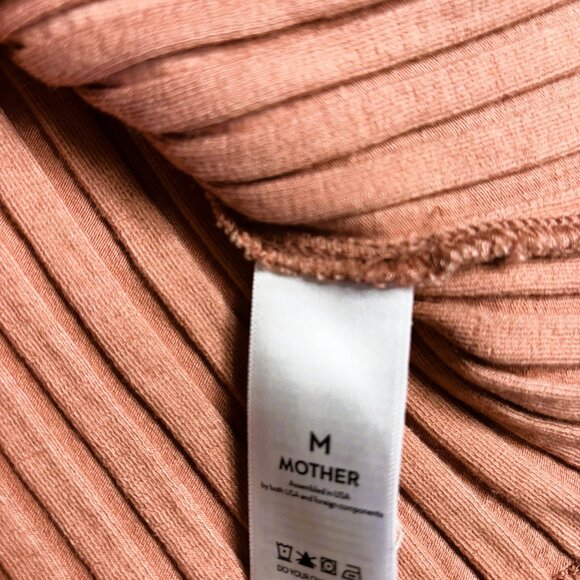 MOTHER the Itty Bitty Scoop Tee Sz M Desert Sand - Picture 4 of 6